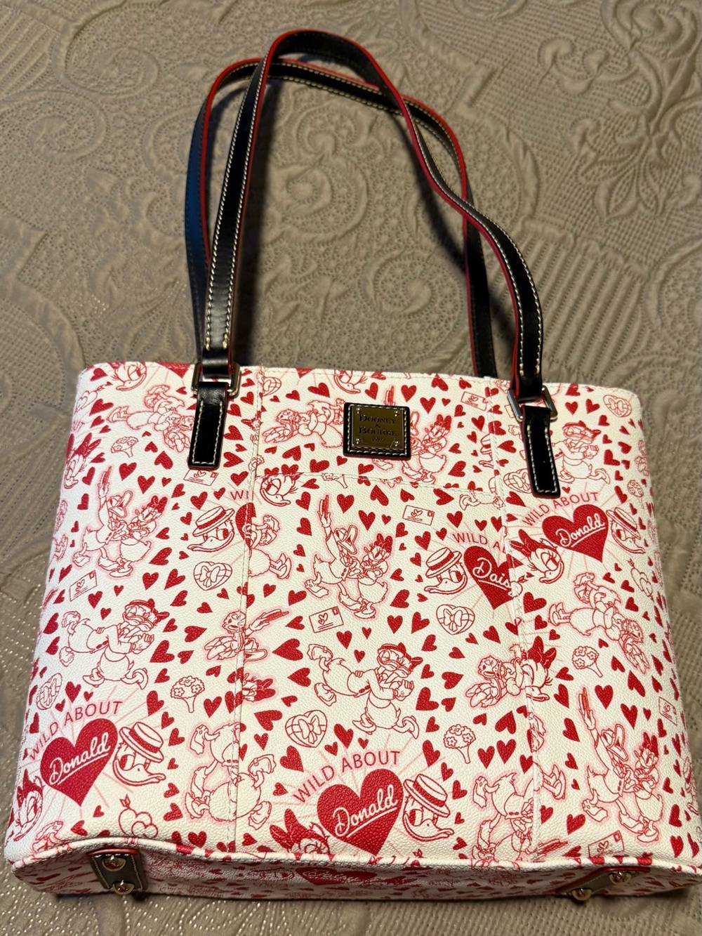 ❤️ NWOT Dooney & Bourke Wild About Donald & Daisy Tote